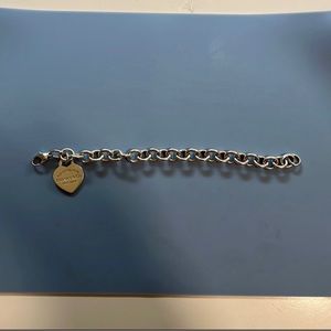 Return to Tiffany & co bracelet 7in